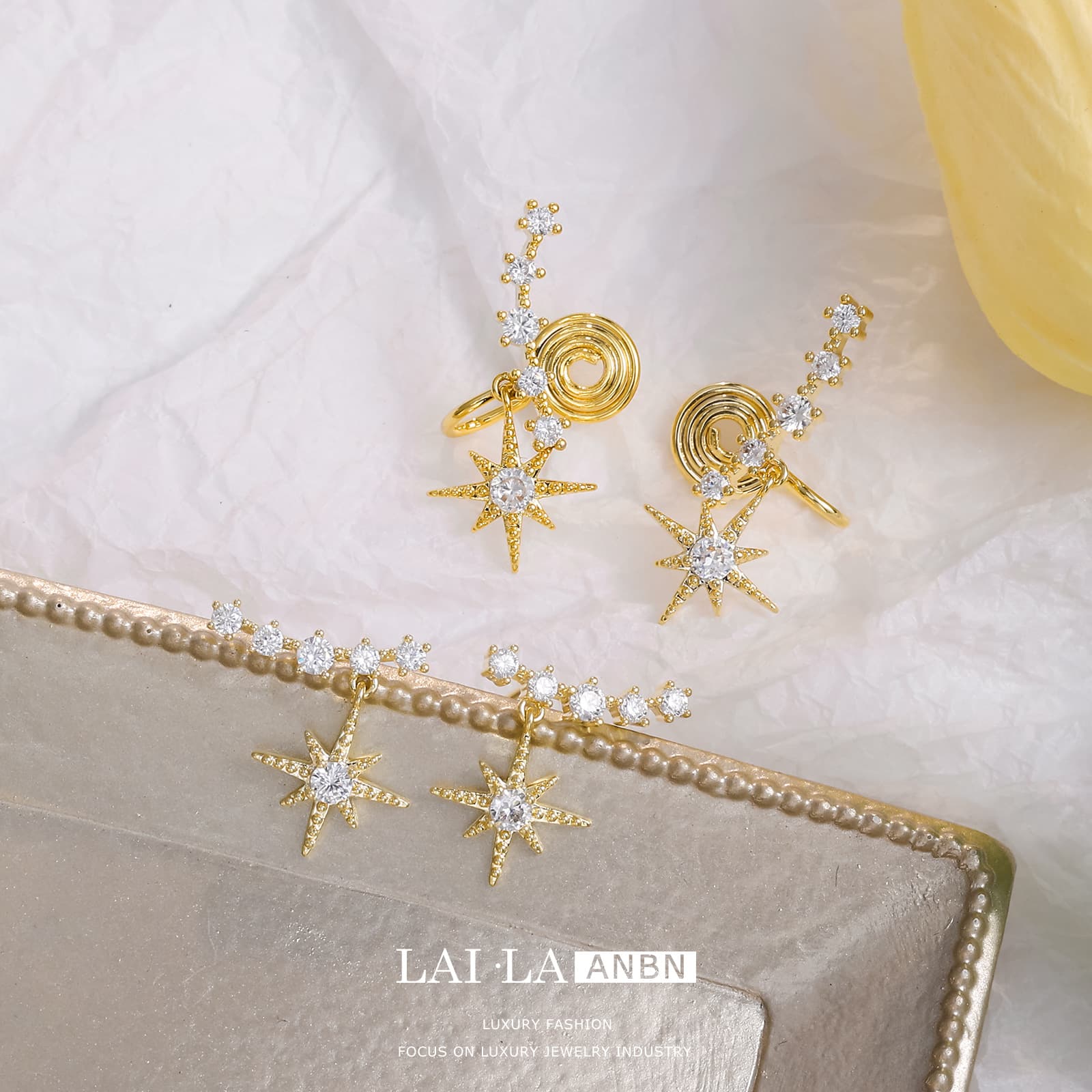 Women's Star Zircon Non-Pierced Ear Clips Wholesale - 1