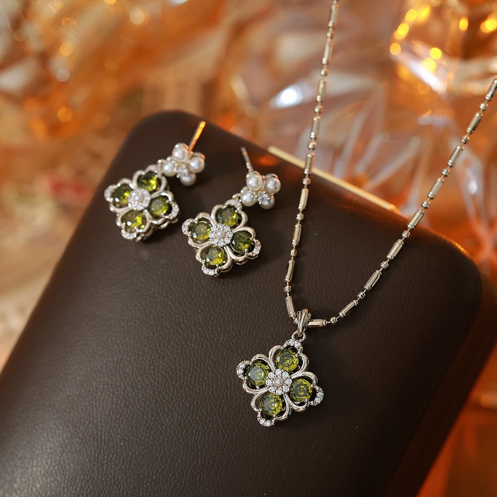 Silver Plated Copper Clover Zircon Necklace - 1