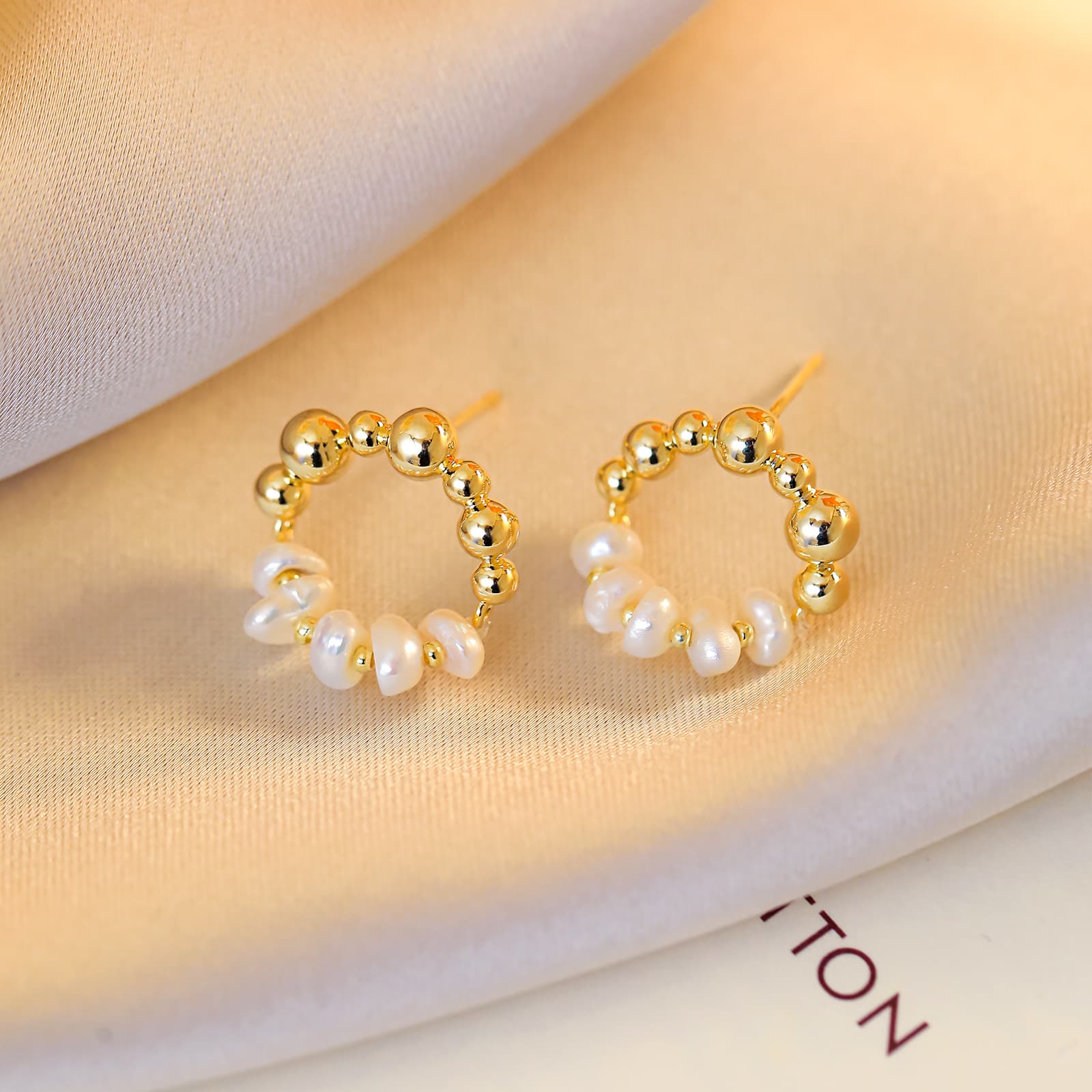 Natural Pearl S925 Silver Needle Gold Plated Ear Studs - 1