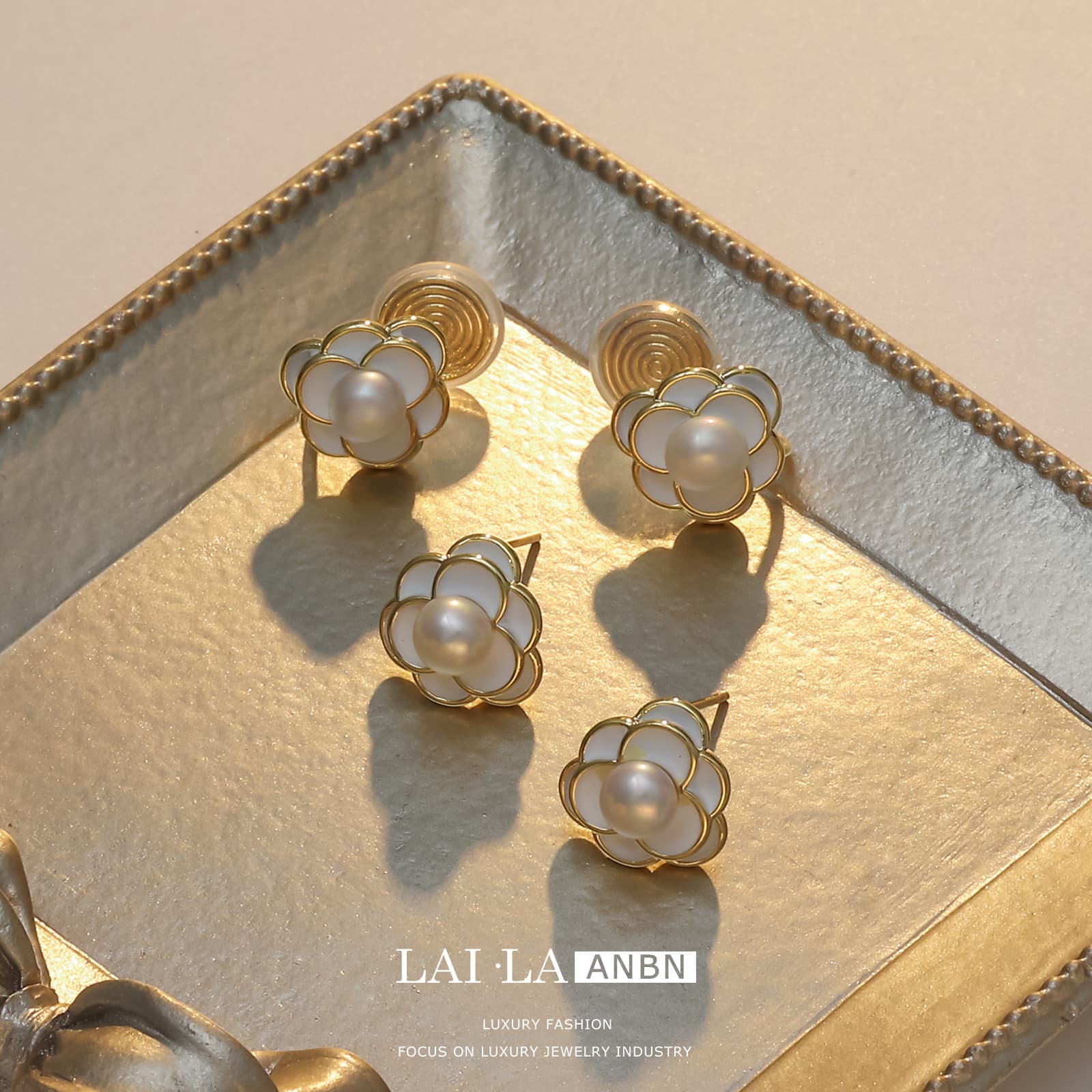 Copper Natural Freshwater Pearl Camellia Flower Ear Clips - 1