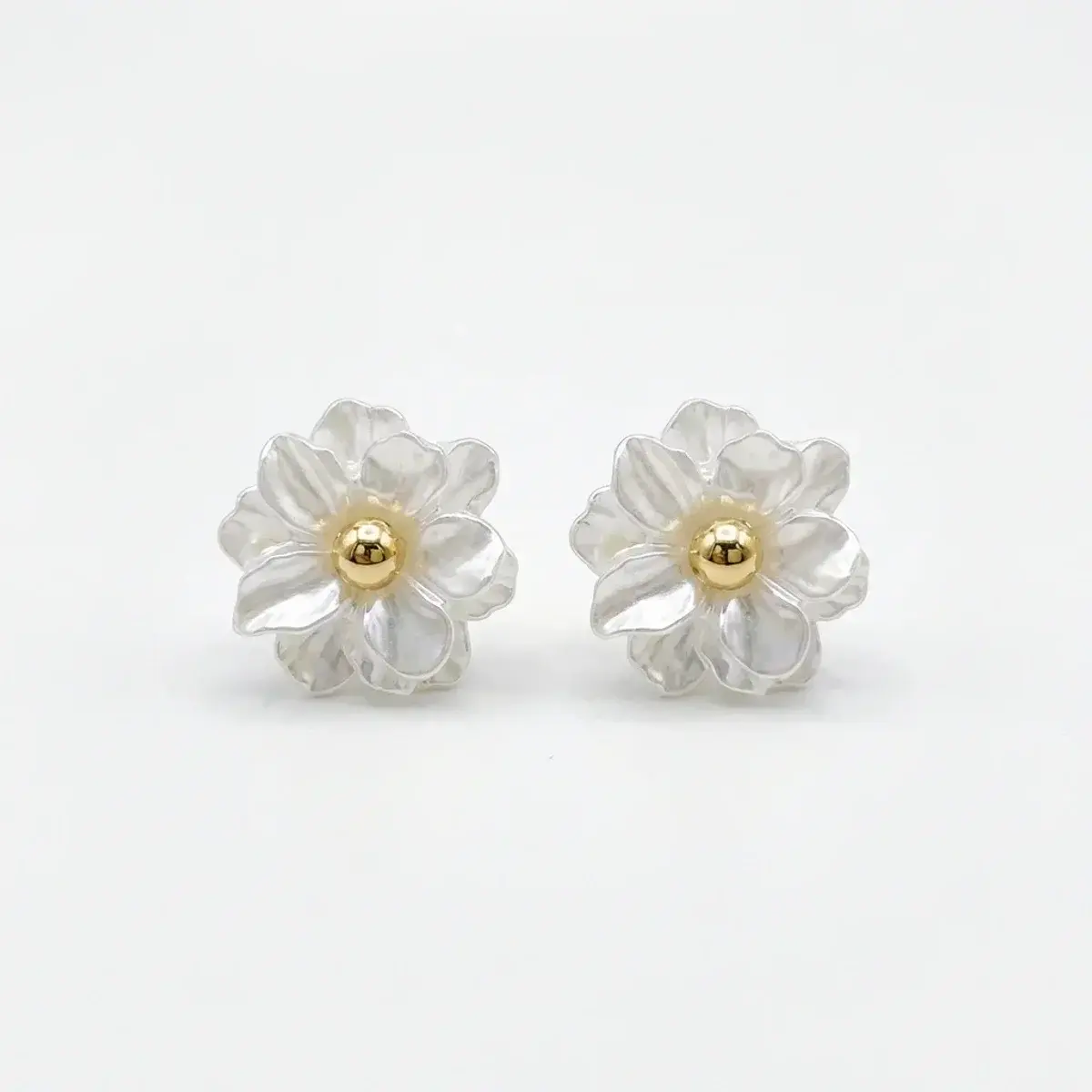 Shell Camellia Flower S925 Silver Stud Earrings